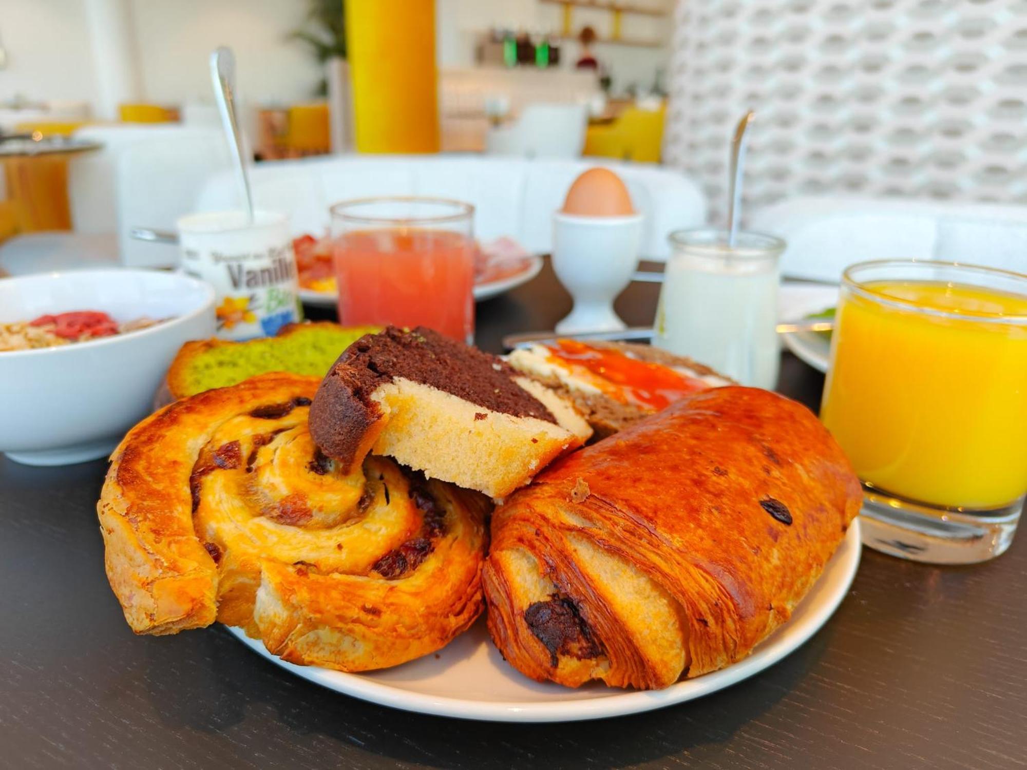 Hotel Kyriad Prestige Paris Asnieres Εξωτερικό φωτογραφία